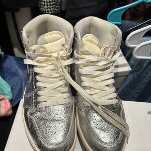Nike Silver High-Top Women's Sneakers US sz 8.5 / UK 6.